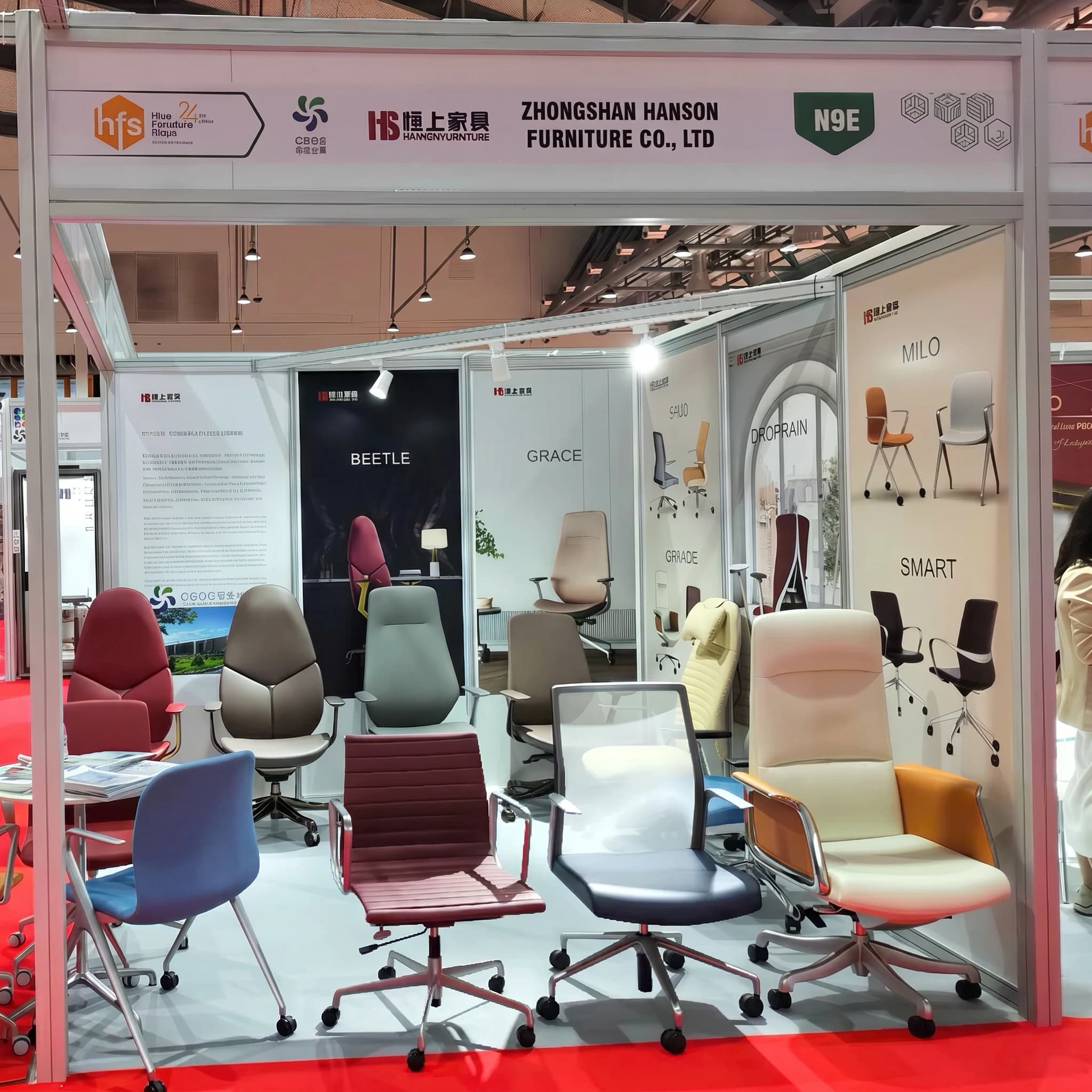 Hanson Furniture booth at HIVE Sharjah 2024